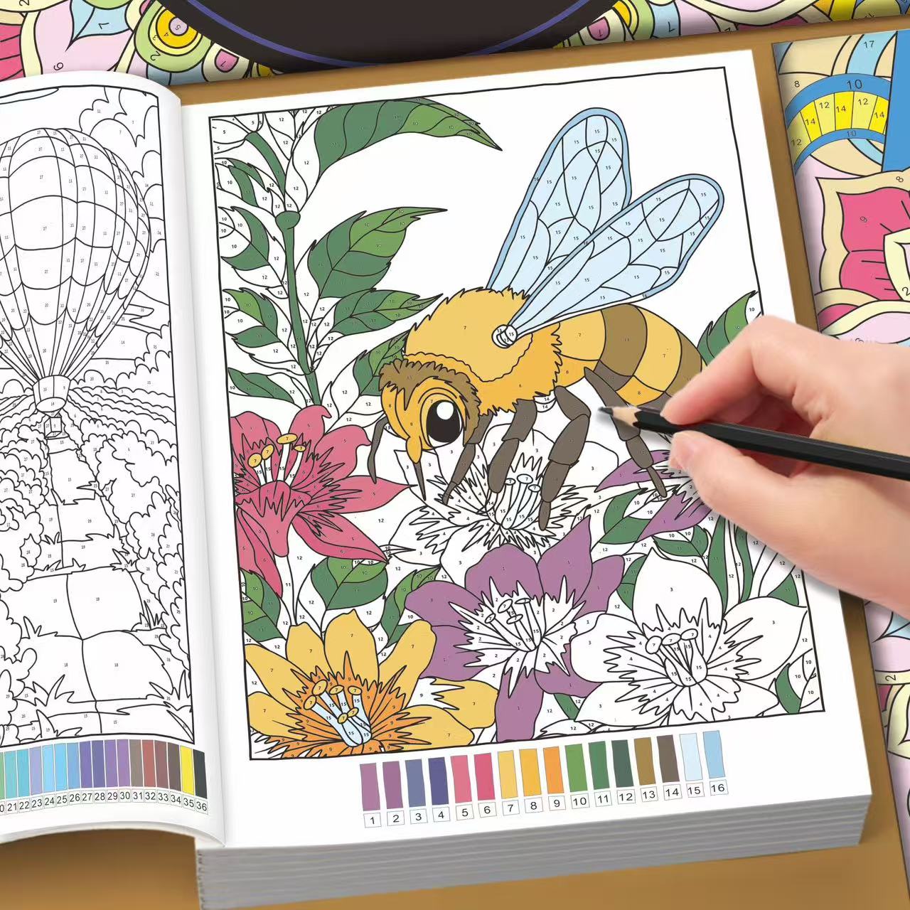32 pagina's kleurboek voor vol - Adult Coloring Book Stress Relief recensie en prijs